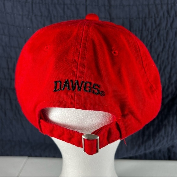 NEW University of Georgia Bulldogs Signatures Adjustable Hat Cap Unisex NCAA Red - Picture 3 of 7